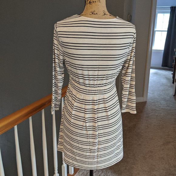 ⭐ Soma striped nightgown size Medium - Picture 5 of 11